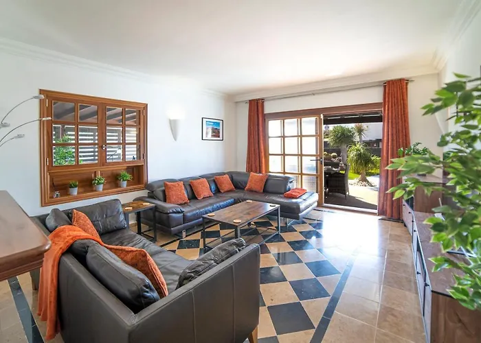 Beautiful Lanzarote 3 Bedrooms Irlanda Private Pool & Only 400m From The Sea Villa Playa Blanca (Lanzarote)