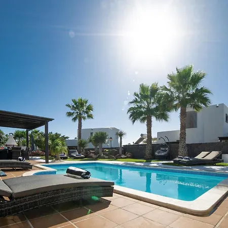 Villa Beautiful Lanzarote 3 Bedrooms Irlanda Private Pool & Only 400m From The Sea