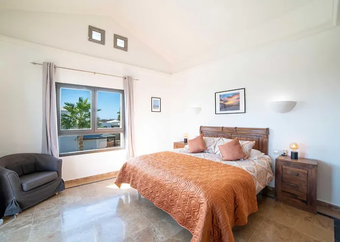 Villa Beautiful Lanzarote 3 Bedrooms Irlanda Private Pool & Only 400m From The Sea *