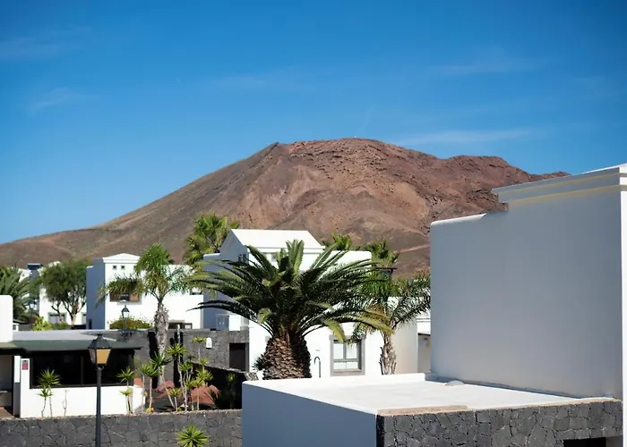 Beautiful Lanzarote 3 Bedrooms Irlanda Private Pool & Only 400m From The Sea Playa Blanca (Lanzarote)