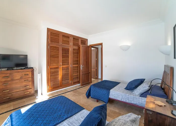 Beautiful Lanzarote 3 Bedrooms Irlanda Private Pool & Only 400m From The Sea