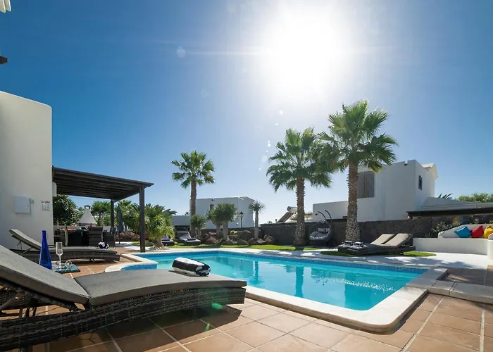 Villa Beautiful Lanzarote 3 Bedrooms Irlanda Private Pool & Only 400m From The Sea