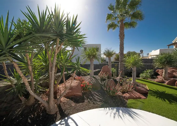 别墅 Beautiful Lanzarote 3 Bedrooms Irlanda Private Pool & Only 400m From The Sea 普拉亚布兰卡