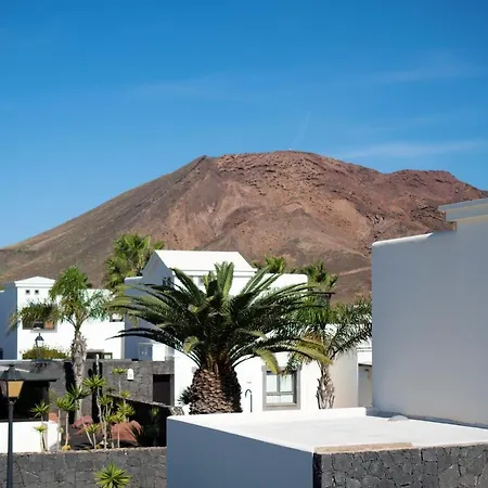 Beautiful Lanzarote 3 Bedrooms Irlanda Private Pool & Only 400m From The Sea Playa Blanca (Lanzarote)