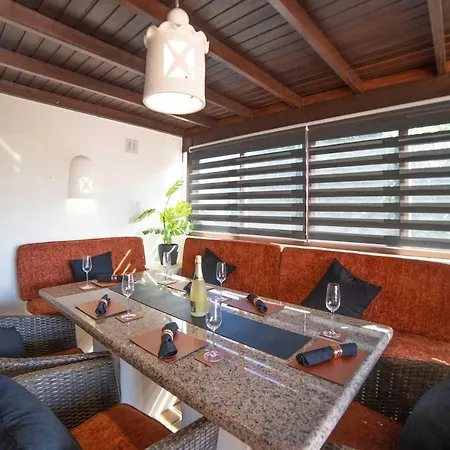 Beautiful Lanzarote 3 Bedrooms Irlanda Private Pool & Only 400m From The Sea Playa Blanca (Lanzarote)